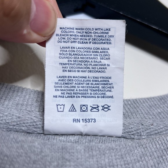 Harry Potter Adult Size Medium Hogwarts Crest Crewneck Sweatshirt, Light Gray - Picture 5 of 6